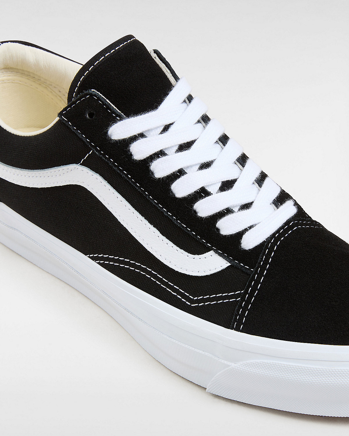Old skool vans lx on sale
