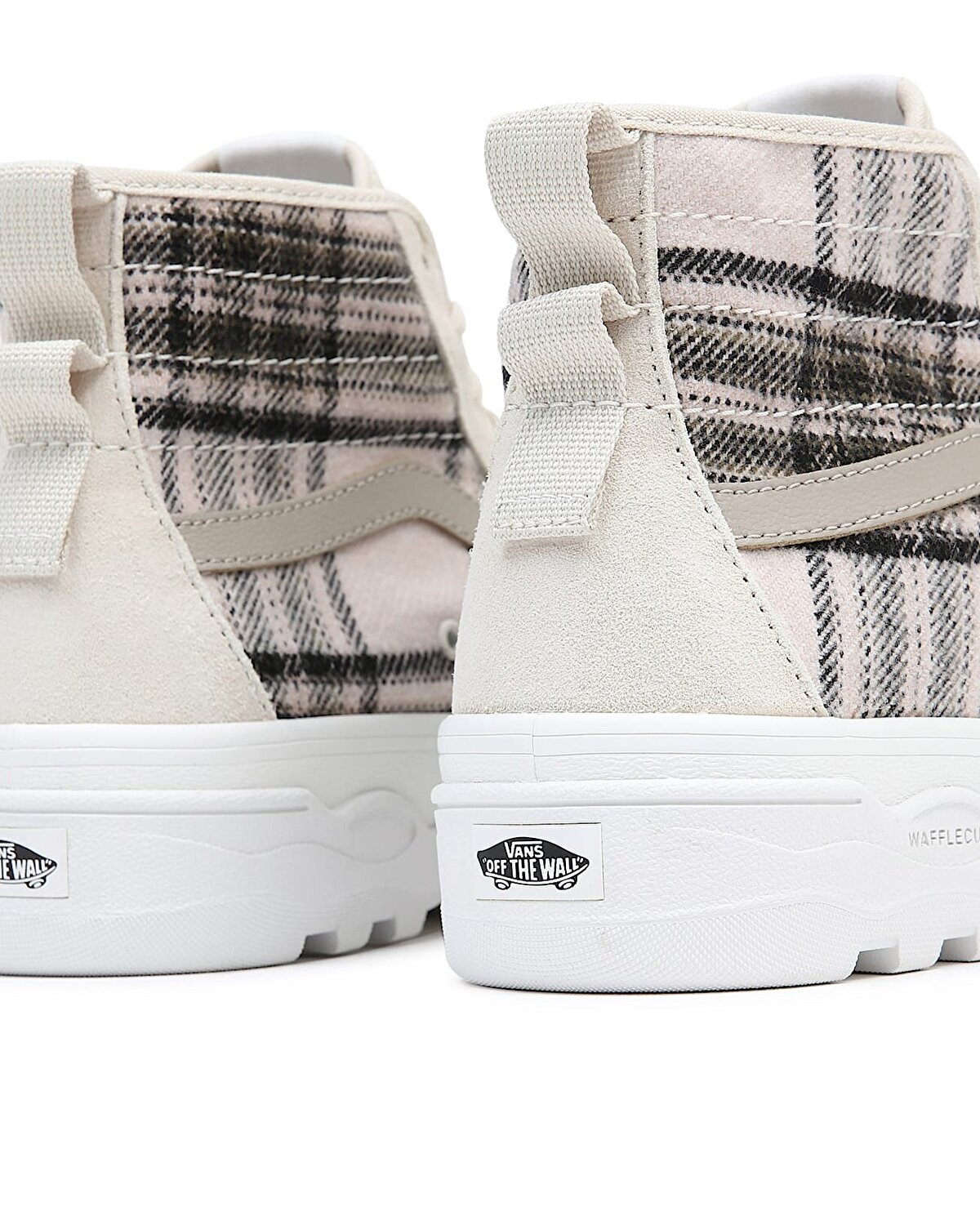 UA SENTRY SK8-HI WC