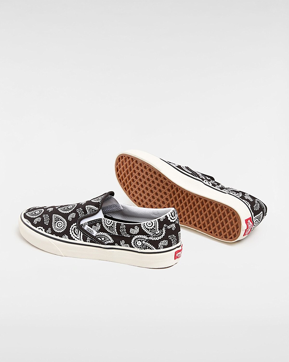 CLASSIC SLIP-ON AYAKKABI
