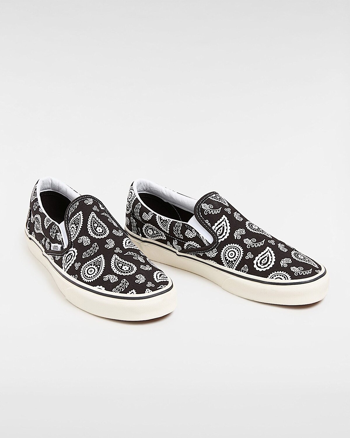 CLASSIC SLIP-ON AYAKKABI
