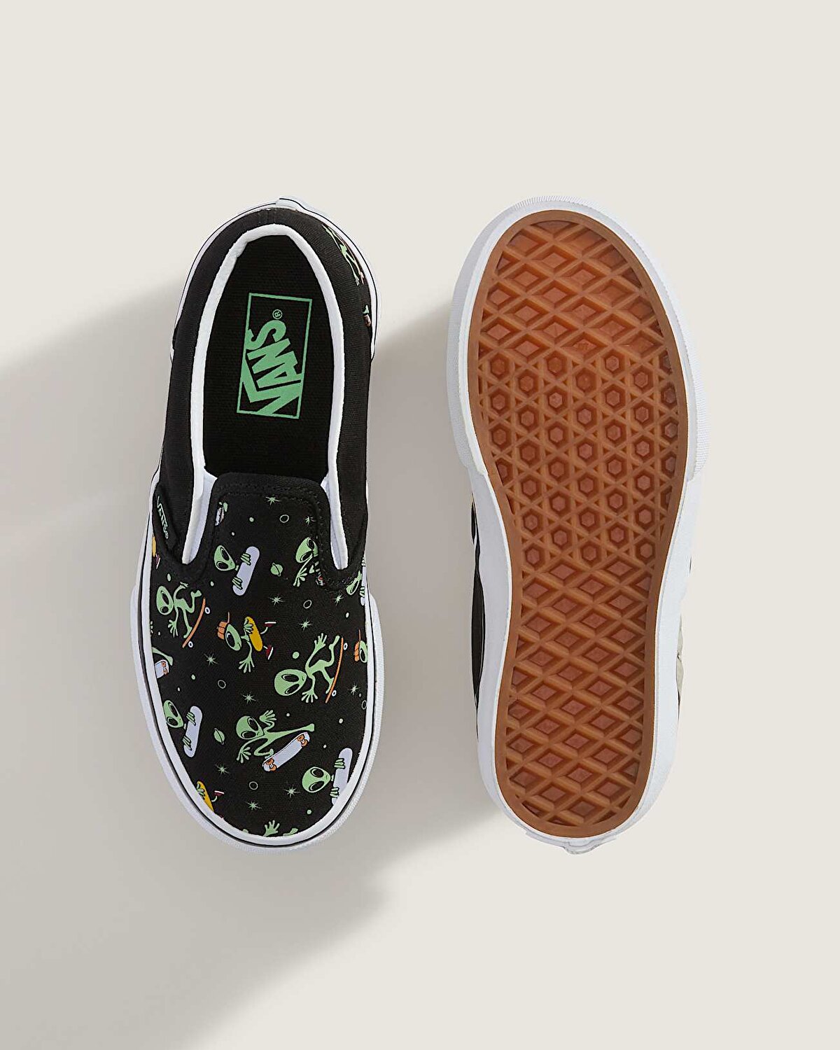 ÇOCUK SLIP-ON AYAKKABI (4-8 YAŞ)