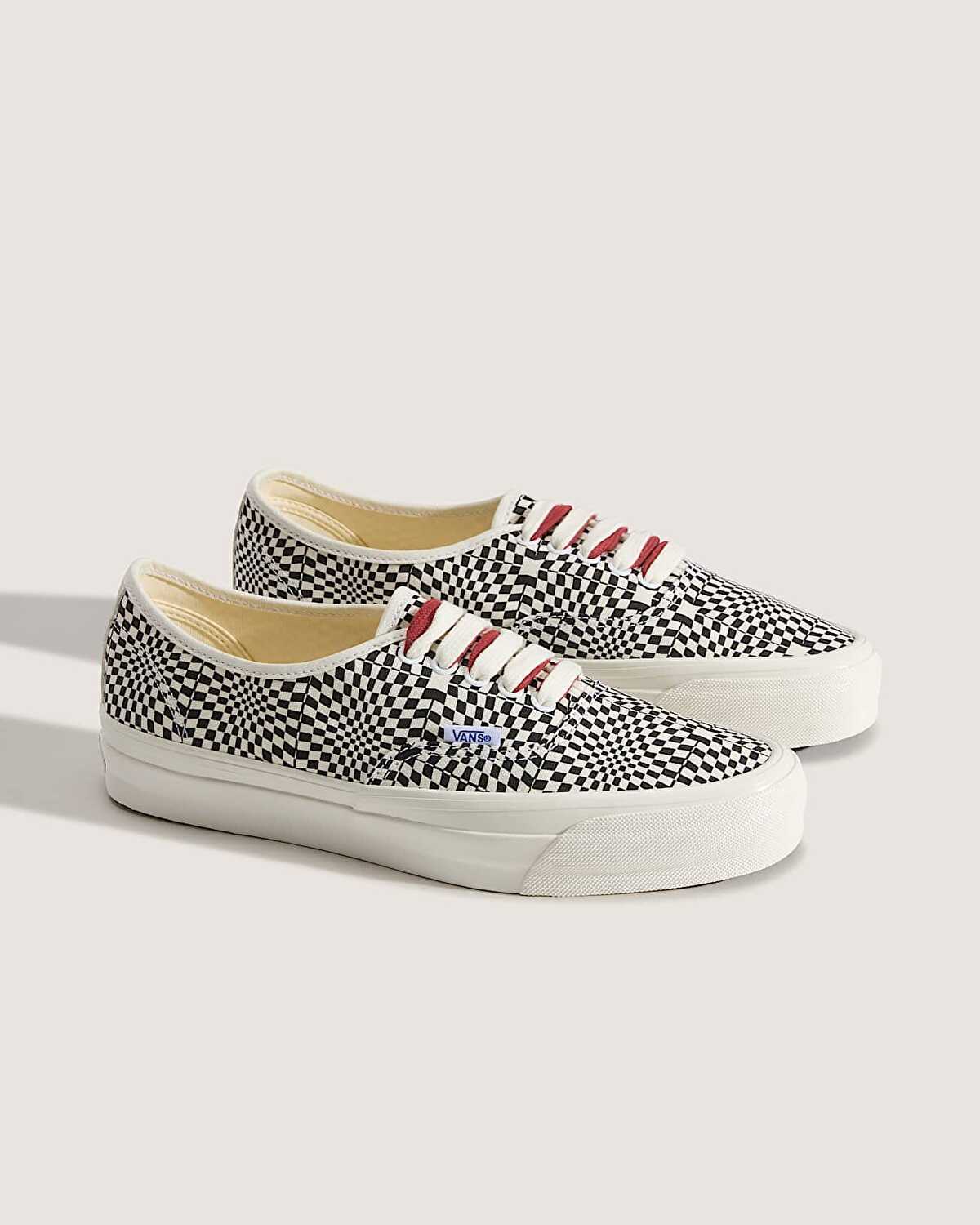 PREMIUM AUTHENTIC 44 AYAKKABI