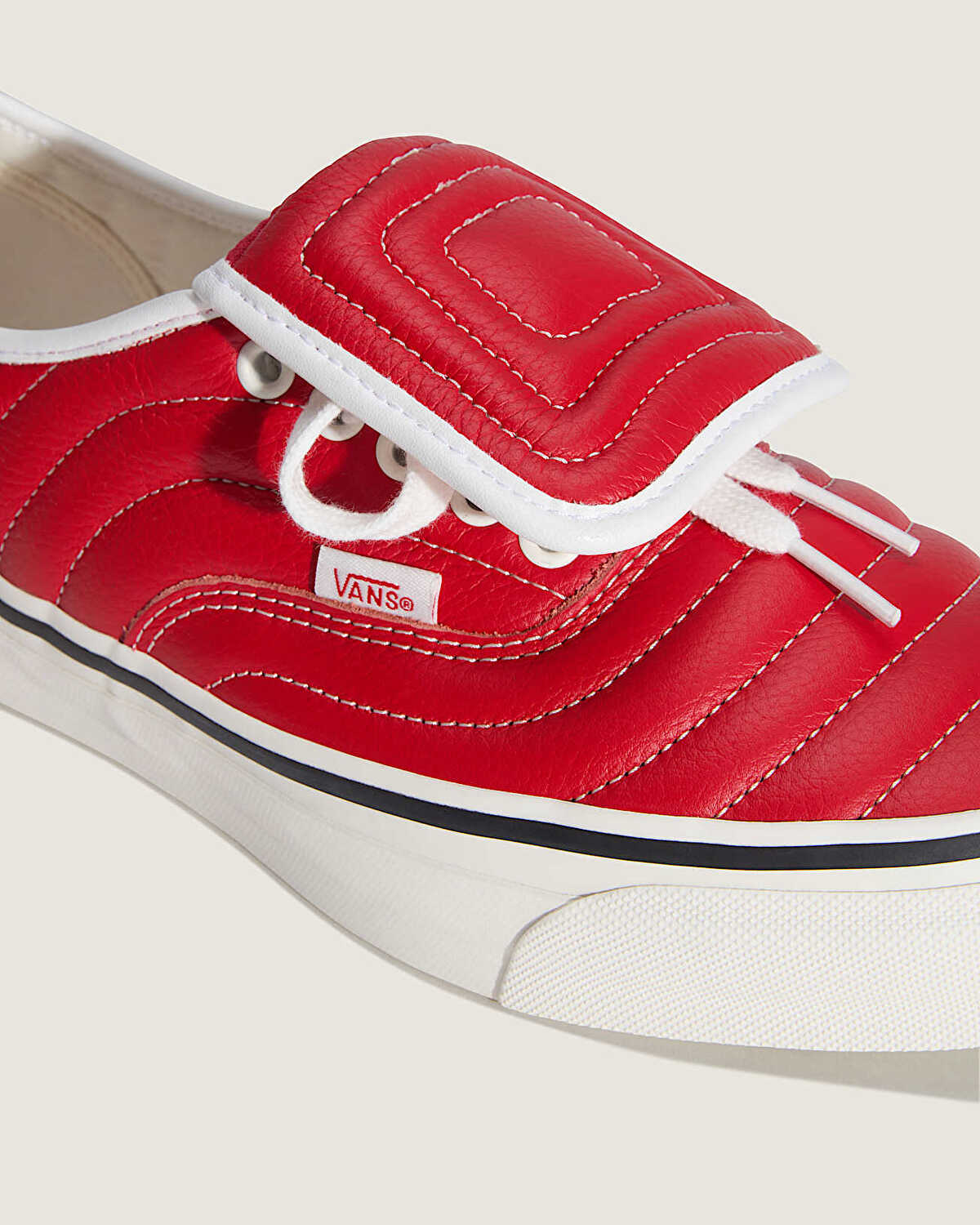 PREMIUM AUTHENTIC 44 EXT AYAKKABI