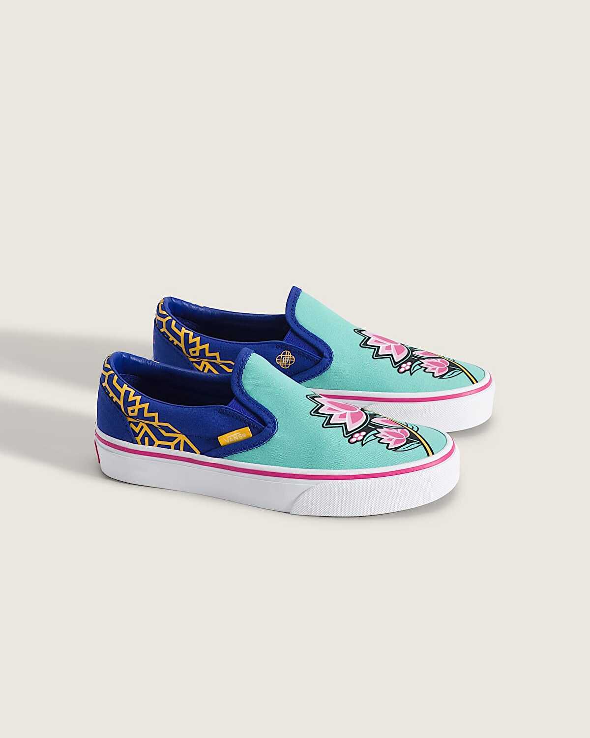 GENÇ CLASSIC SLIP-ON AYAKKABI (8-14 YAŞ)