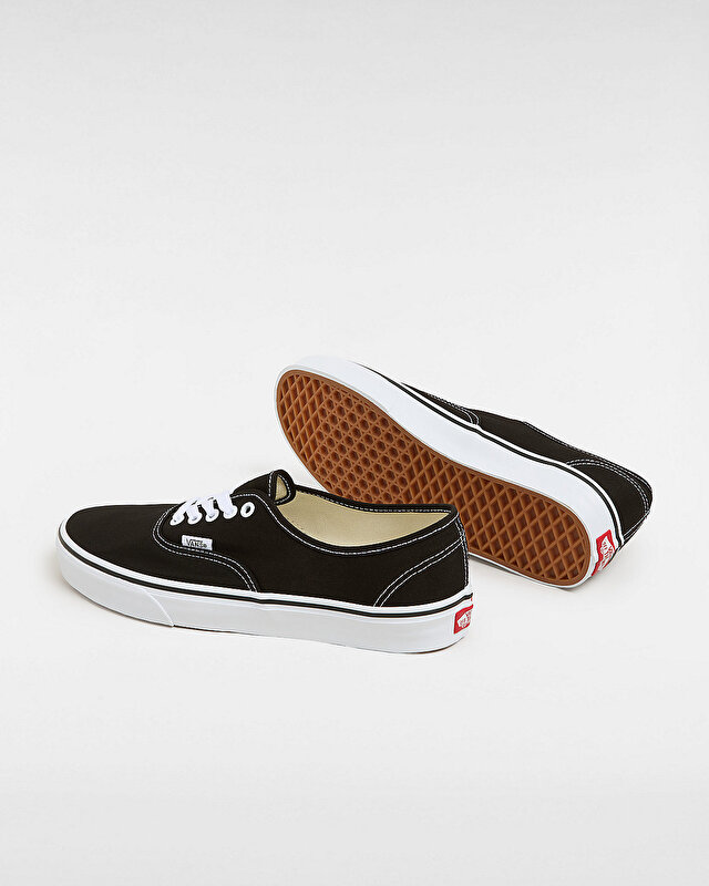 AUTHENTIC AYAKKABI Black