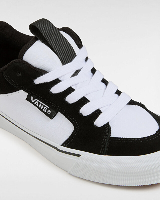 CHUKKA PUSH AYAKKABI Black/White