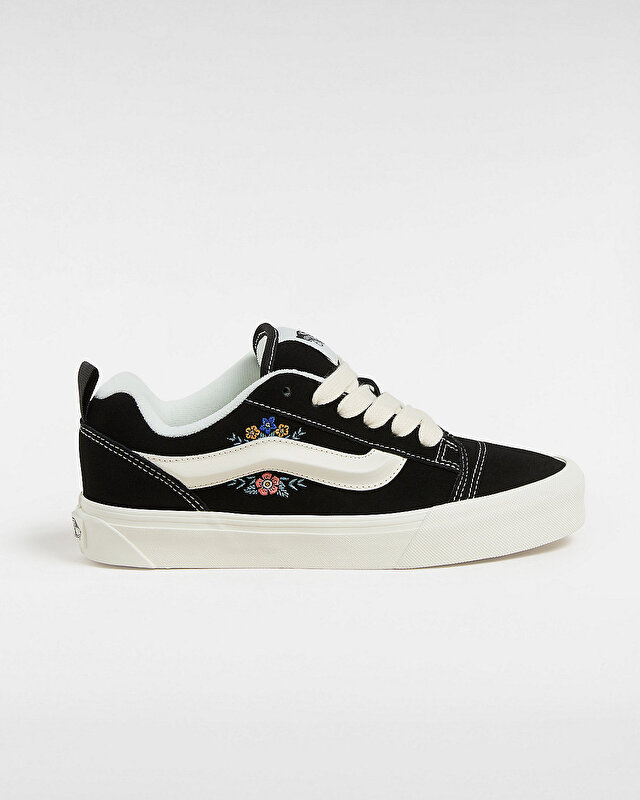 KNU SKOOL AYAKKABI Black Floral