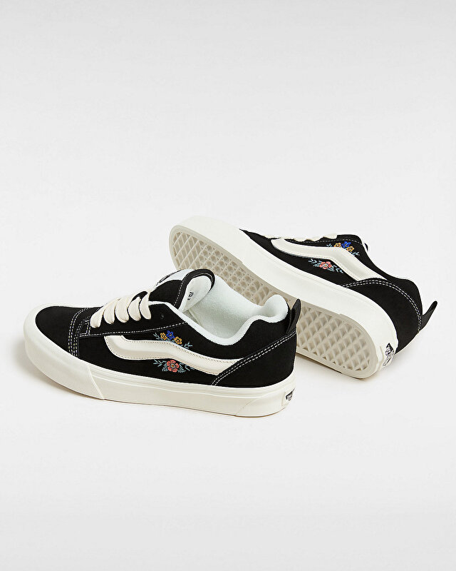 KNU SKOOL AYAKKABI Black Floral