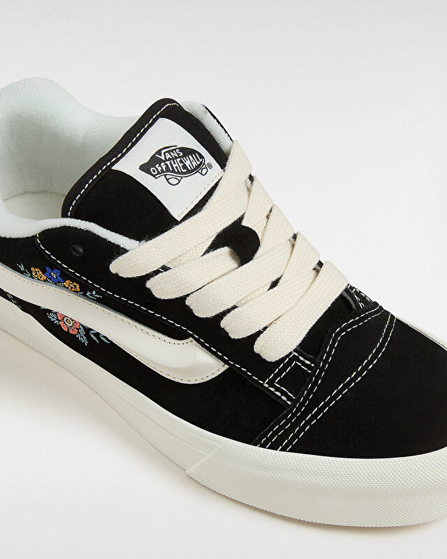 KNU SKOOL AYAKKABI Black Floral