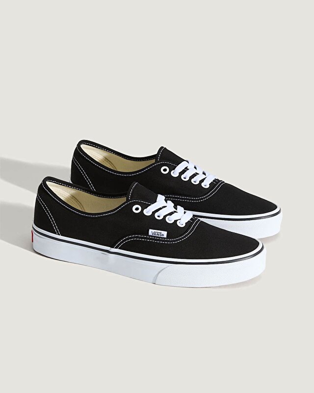 AUTHENTIC AYAKKABI Black