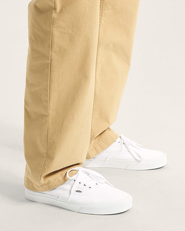 AUTHENTIC AYAKKABI True White