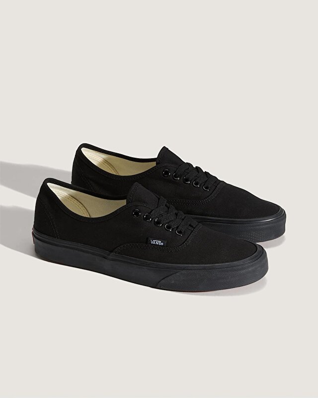 AUTHENTIC AYAKKABI Black/Black