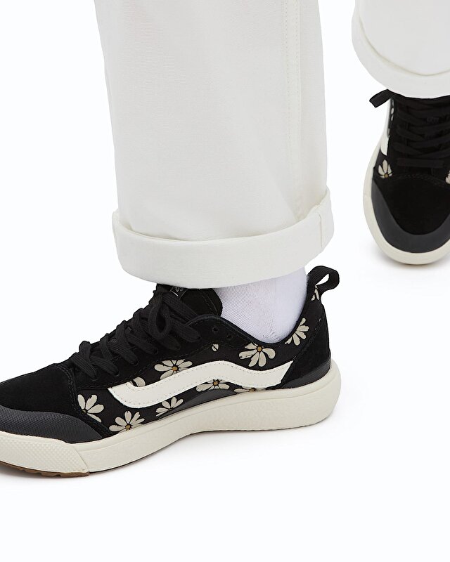 ULTRARANGE EXO SE PAINTED FLORAL AYAKKABI Black/White
