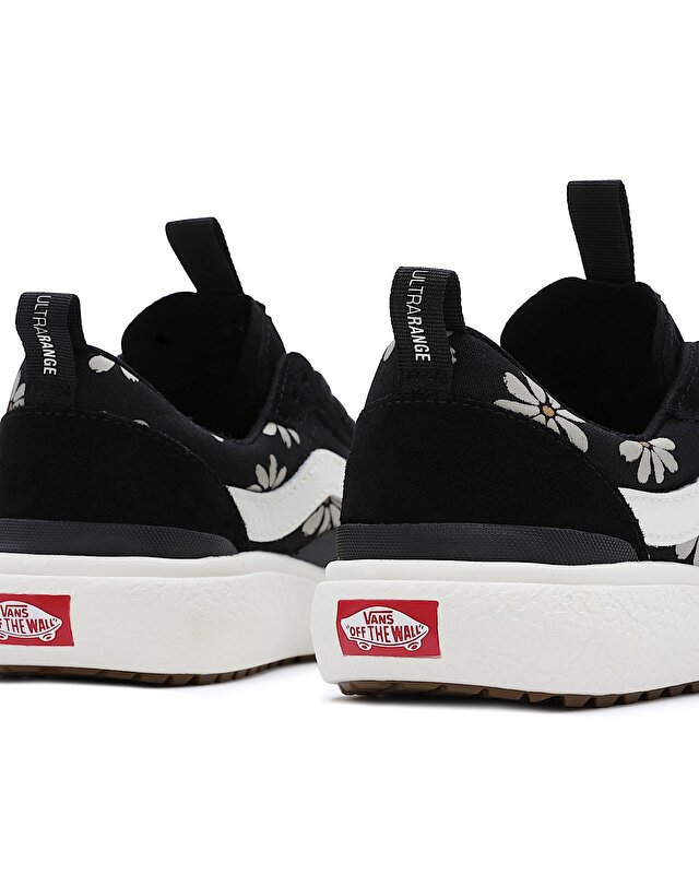 ULTRARANGE EXO SE PAINTED FLORAL AYAKKABI Black/White