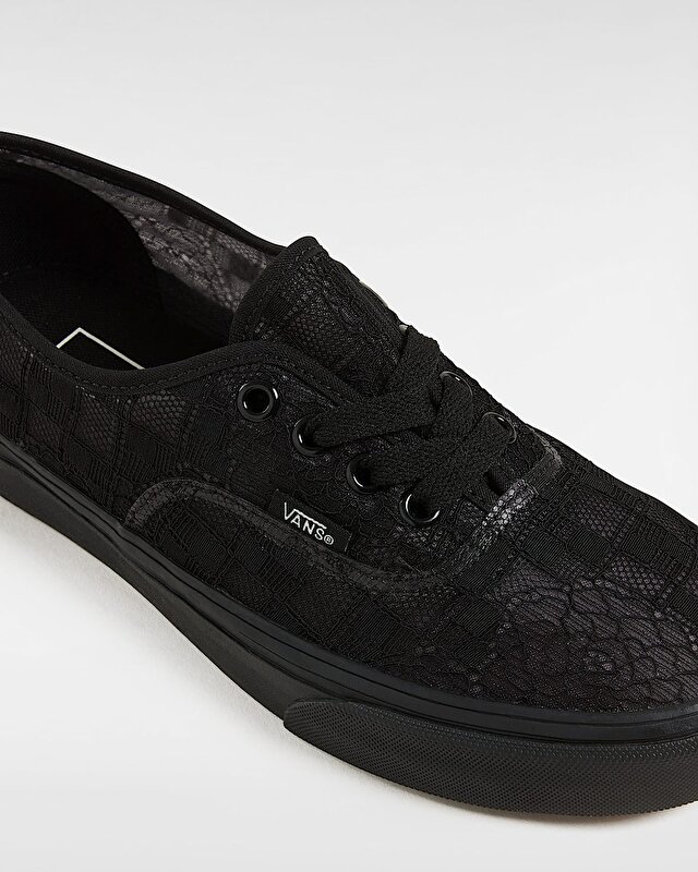AUTHENTIC AYAKKABI Black