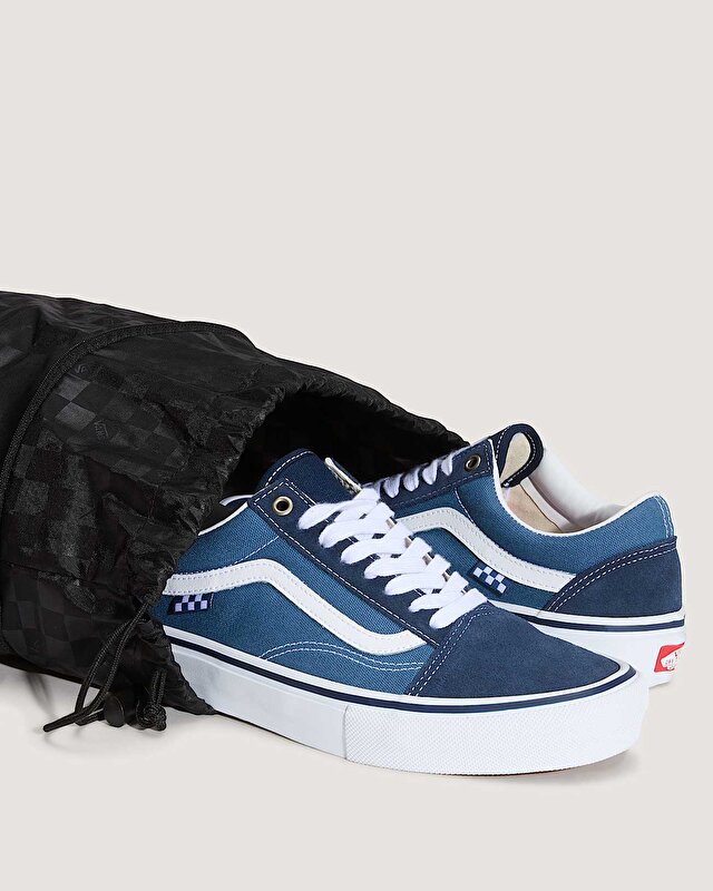 SKATE OVERNIGHT SIRT ÇANTASI Black