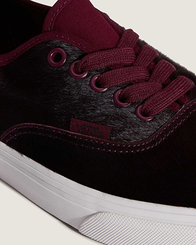 AUTHENTIC AYAKKABI Port