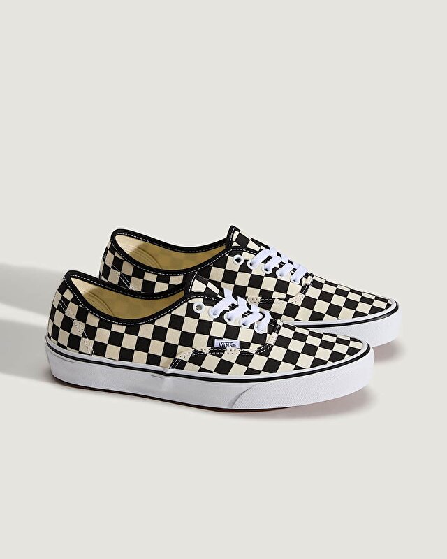 AUTHENTIC AYAKKABI Black/White