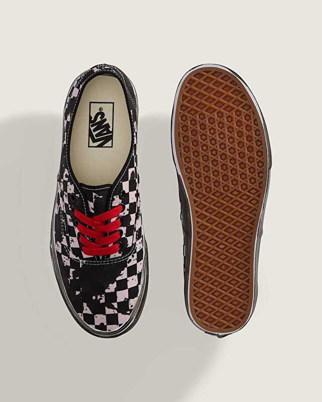 AUTHENTIC AYAKKABI Black/Red