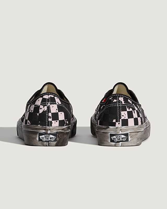 AUTHENTIC AYAKKABI Black/Red