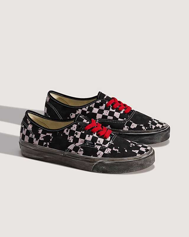AUTHENTIC AYAKKABI Black/Red