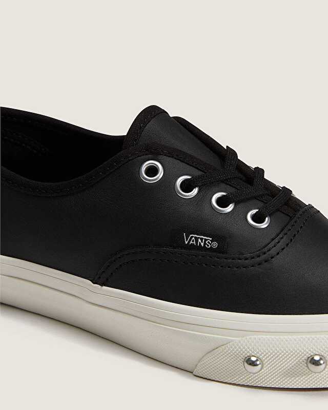 AUTHENTIC AYAKKABI Black