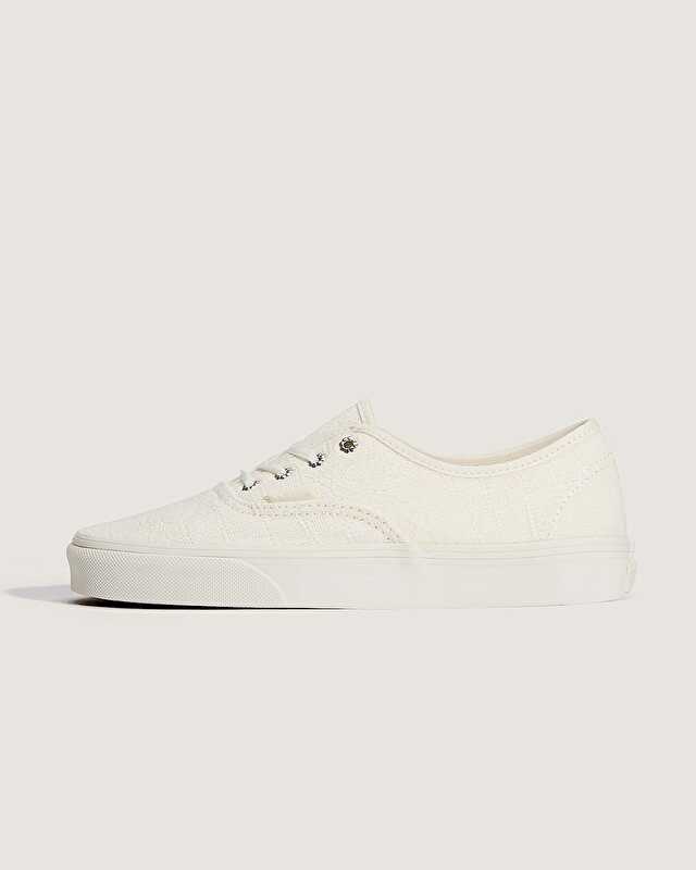 AUTHENTIC AYAKKABI White